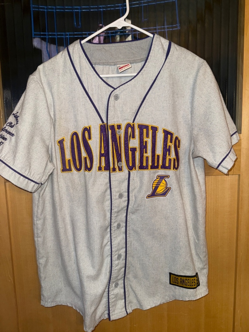 Ultra Game Men’s NBA Official LA Lakers Short Sleeve Jersey Sz Small